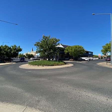 Central Motel Mudgee Extérieur photo